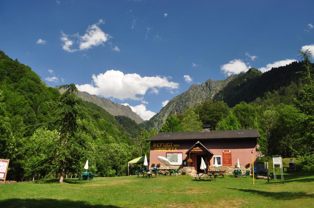 refugi dera honeria valle de tora