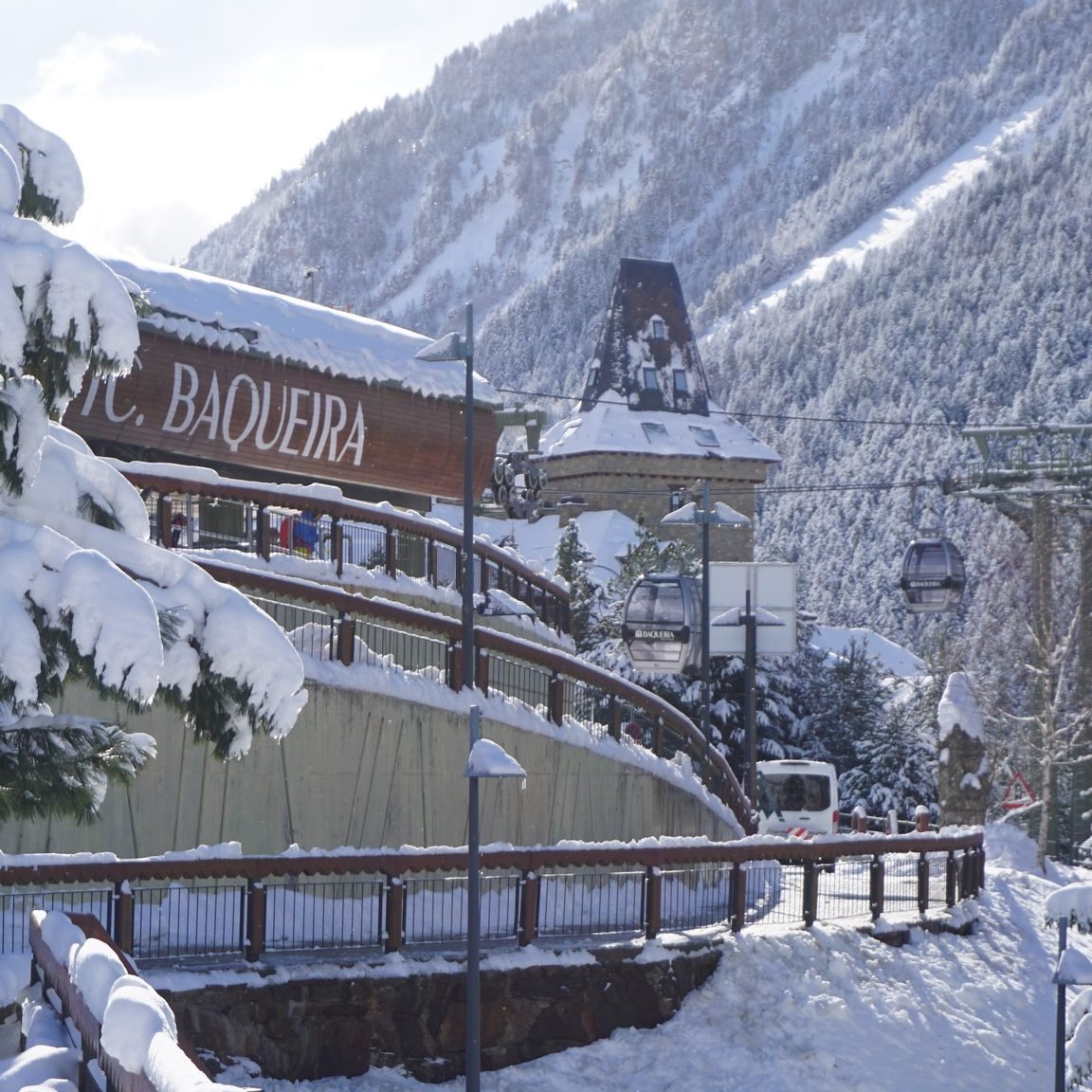 baqueira estación teleferico