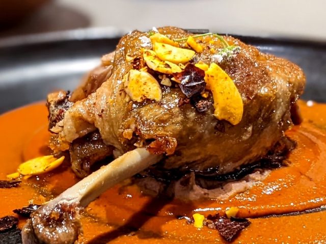 Receta de Confit de Pato en la Cocina Tradicional en el Valle de Arán